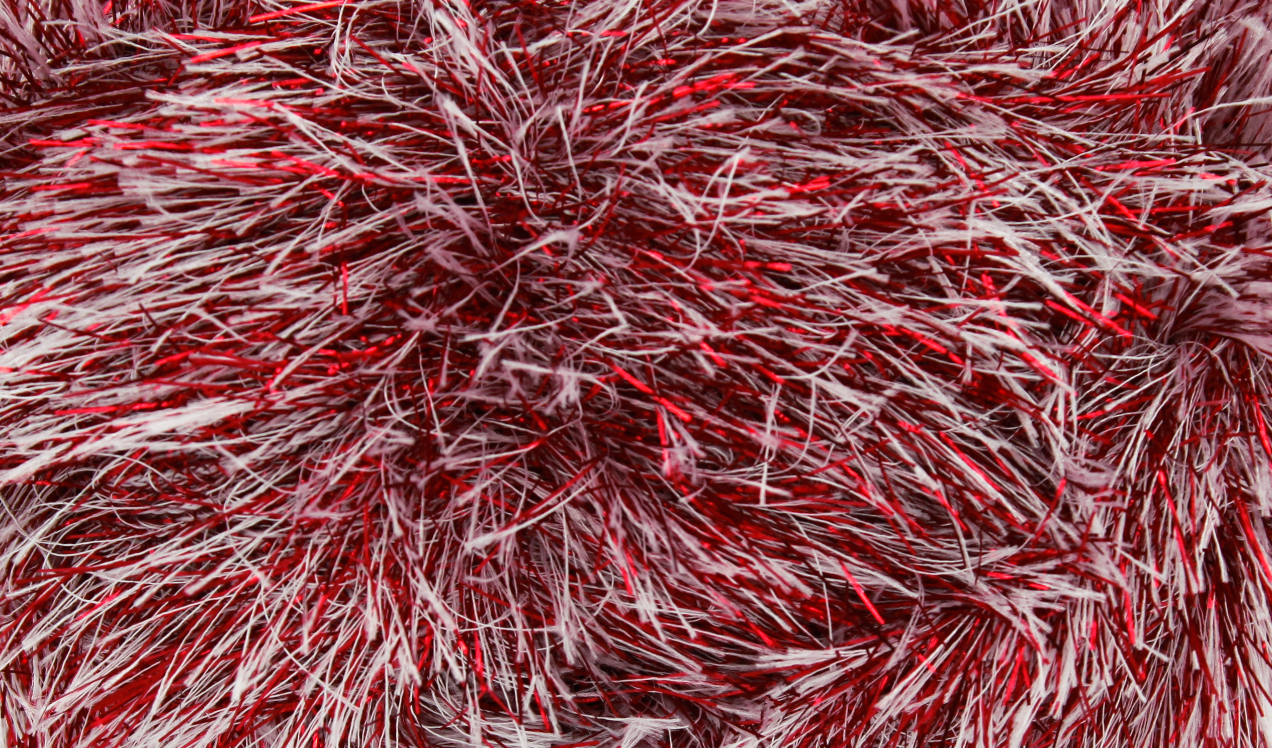 Tinsel Chunky Red Snow 3303 12x50g Balls - Click Image to Close